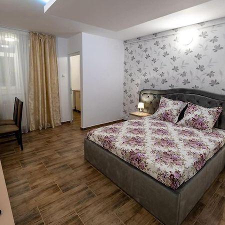 Luxury Radox Apartment Park 1 Bz Buzau Exterior photo